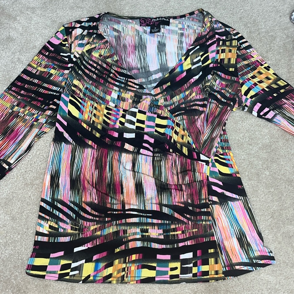 EUC Peck and Peck V-neck cross chest blouse, 3/4 sleeve, stretchy